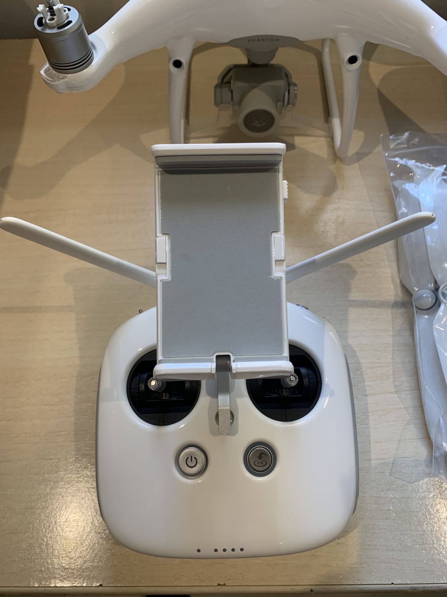 Drone DJI Phantom 4 Pro V 2.0 (2951) - Imagen 3