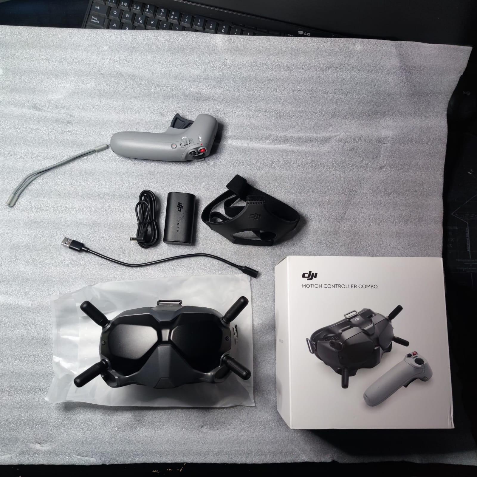 Combo Goggles V2 + Rc Motion Controller (4819)